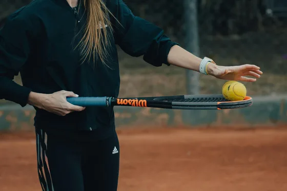 Tenisçi dirseği — lateral epikondilit