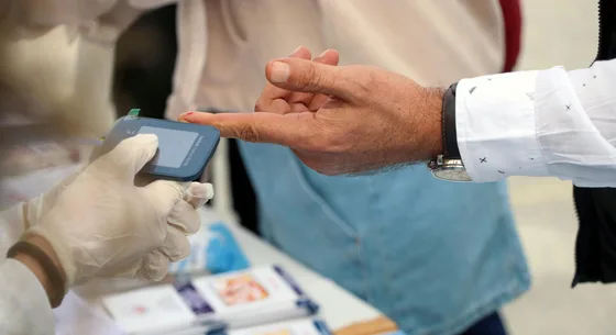 Sağlık taramasında kan glikoz ölçümü — kolesterol birim dönüşümü