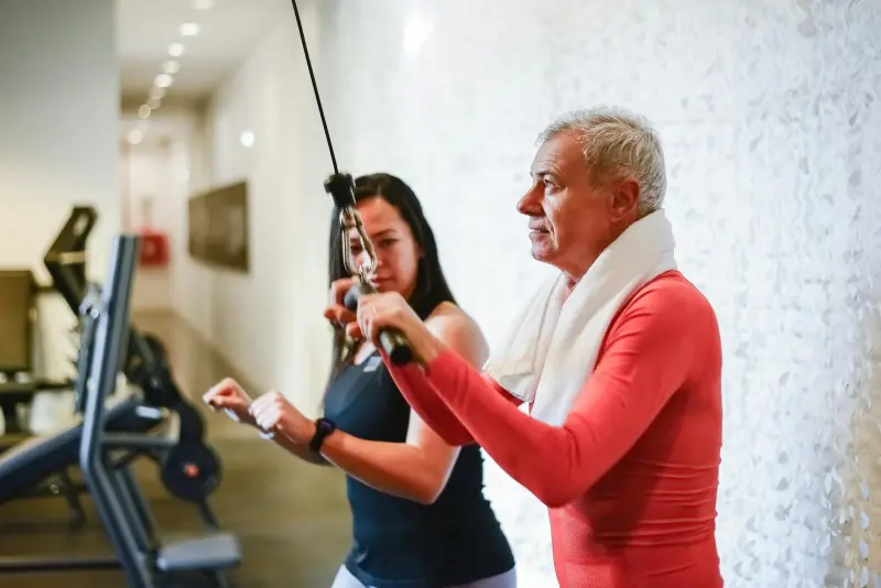 Treadmill üzerinde monitörlü kardiyak rehabilitasyon egzersizi